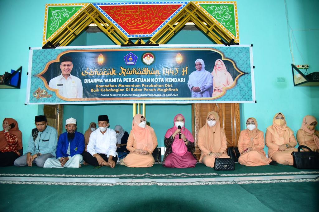 Sri Lestari Sulkarnain: Tumbuh Suburnya Pesantren, Tanda Masyarakat Semakin Religius