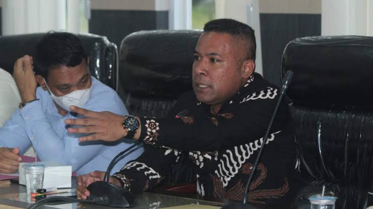 Rajab Jinik Sebut Penghapusan Tenaga Honorer Langkah yang Tidak Memiliki Solusi