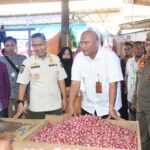 Wali Kota Kendari bersama Kepala Kanwil IV KPPU Makassar Pantau Harga dan Ketersediaan Bahan Pokok Usai Idul Adha