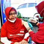 Vaksin Covid-19 Dosis Keempat Mulai Diberikan Untuk Tenaga Kesehatan Kota Kendari