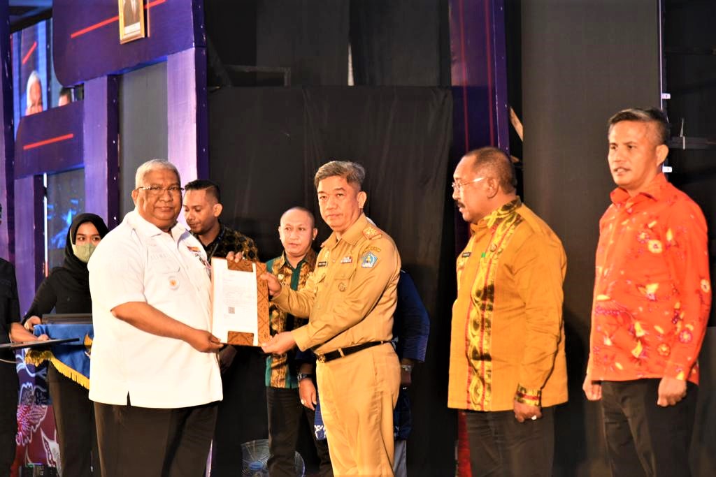 Pemkot Kendari Raih Peringkat Satu Kategori Pelayanan Publik Terbaik di Sultra