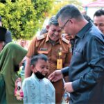 Pemkot Kendari Salurkan Kartu Keluarga Sejahtera (KKS) dan BPJS di Kecamatan Kambu
